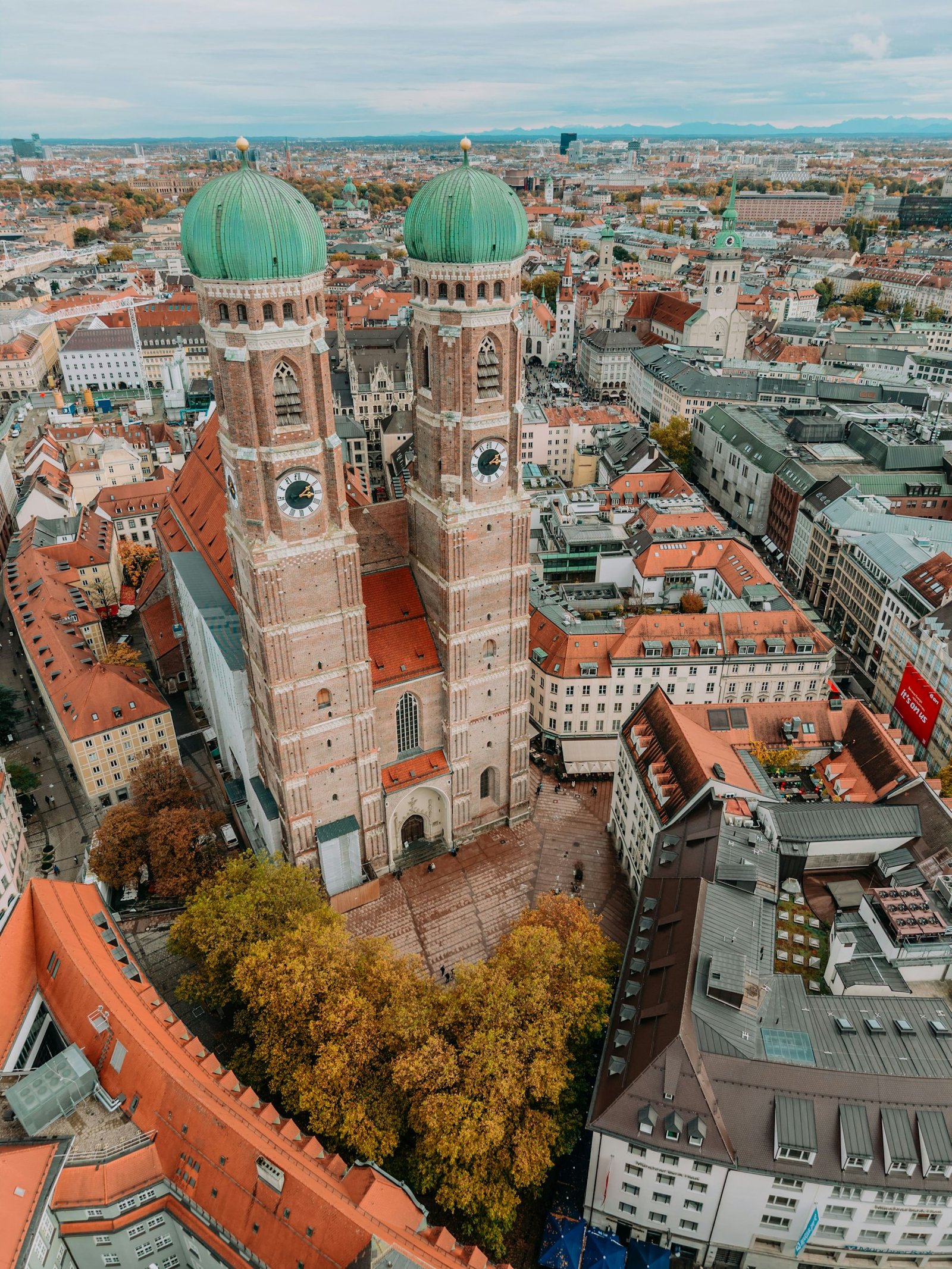 Blick über München mit der Frauenkirche